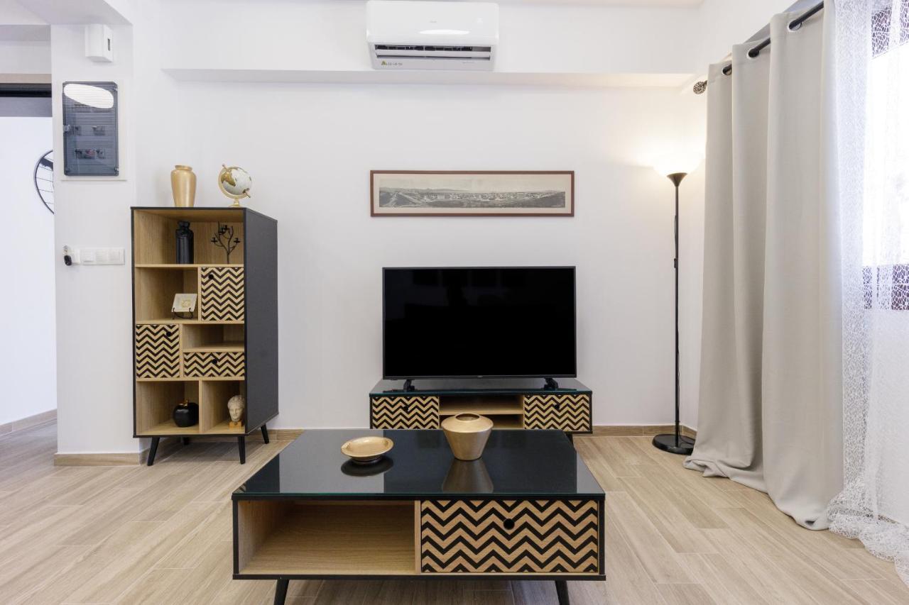 Pap's Lab * Heraklion (Crete)